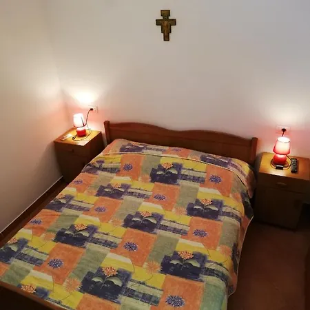 아파트 Ana Pogana