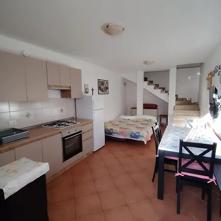 Ana Pogana * Punta Križa