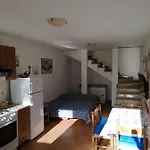 Ana Pogana Punta Kriza