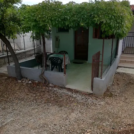 Ana Pogana