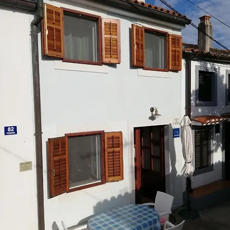 Ana Pogana Apartament Punta Križa